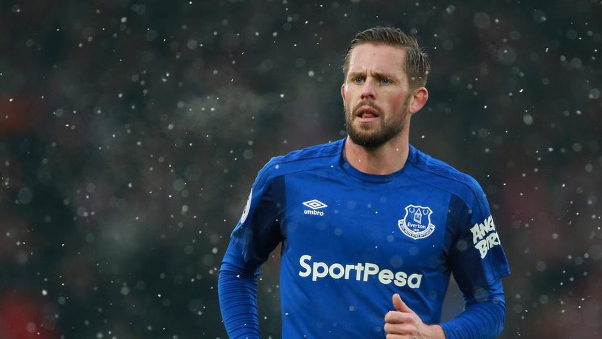 “青春启航”青少年篮球文化巡展在上海全面展开，弘扬体育精神