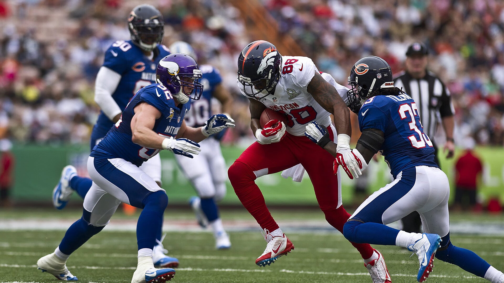 她在季后赛中多次获得“最佳防守球员”荣誉，防守能力令人称奇！